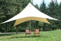 Regenschutz im Garten mit Sonnensegel Pyramide 4 x 4 m